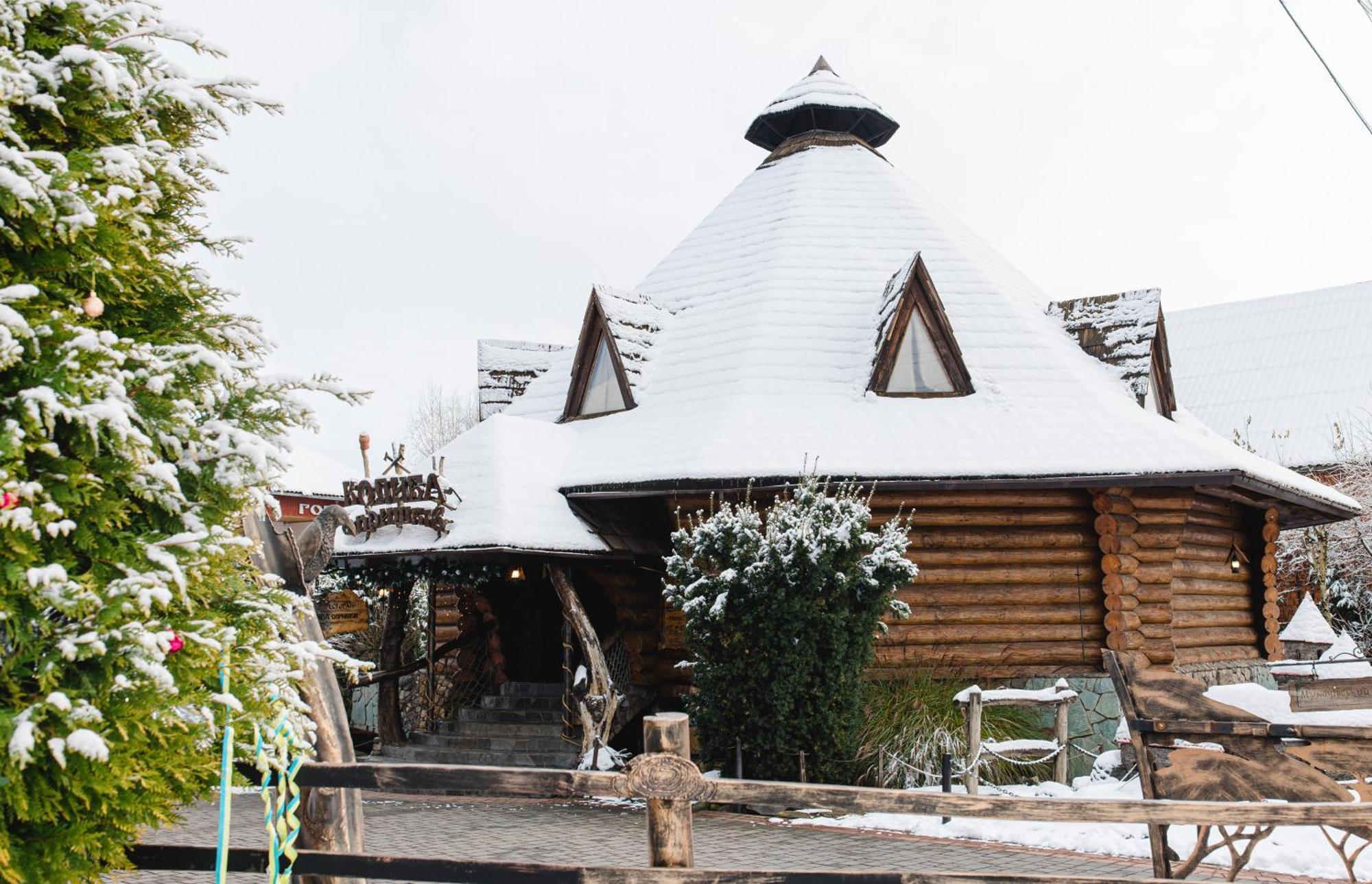 Hotel Kolyba Opryshkiv Nizhneye Selishche Exteriér fotografie