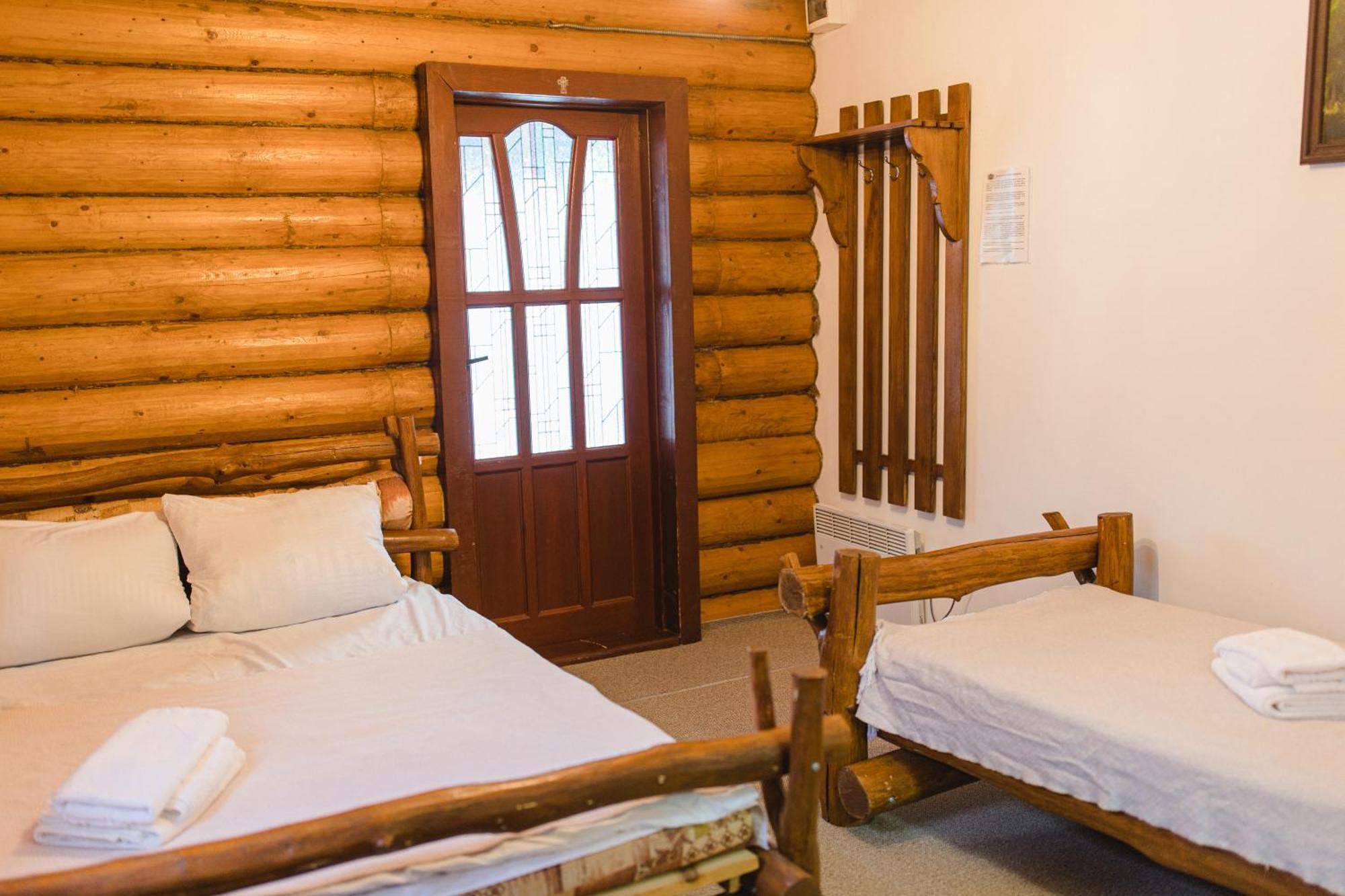 Hotel Kolyba Opryshkiv Nizhneye Selishche Pokoj fotografie